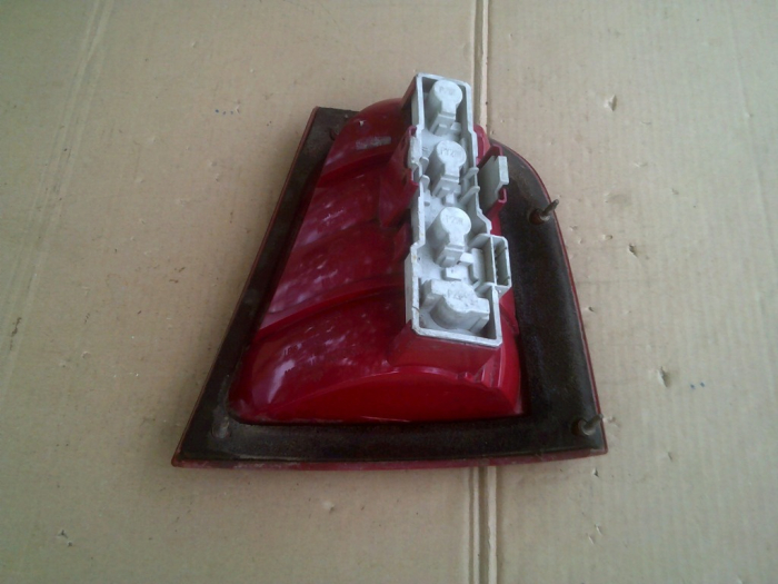 Stop stanga hatchback Skoda Octavia 1, 1U6945111, 1U6945095, an 1996-2010 [3]