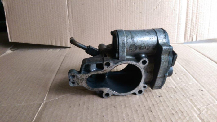 Supapa EGR VW Golf 4, motor 1.6 Fsi, cod 036131503AA, an 2001 – 2005  [2]