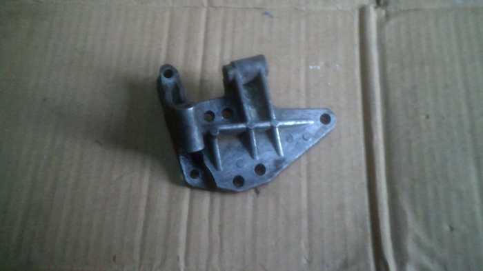 Suport tampon motor Citroen C4, Partner, motor 1.6 HDI 9HZ , cod  25365224, an 2008-2017 [2]
