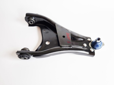 Directie si suspensie - Brat stanga fata Mazda 4