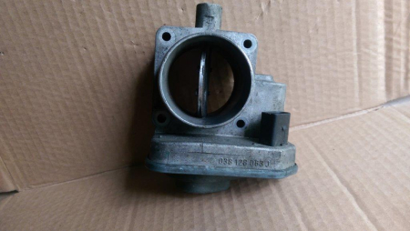 Clapeta acceleratie VW Golf 5, motor 1.9 SDI, cod 038128063J, an 2003-2009 [2]