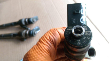 Injector BMW Seria 1 E81 E87, Seri 3 E90 E91, motor 2.0 d, N47, cod 7798446, 0445110289, an 2004-2011 [3]