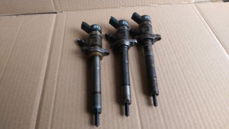 Injectie - Injector Peugeot 207, Ford Focus 2, motor 1.6 hdi, cod 0445110259, an 2004-2011