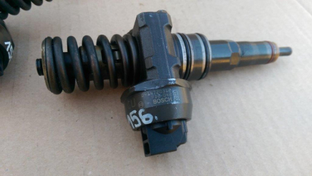 Injector pentru Skoda Octavia 2, motorizare 2.0 diesel, cod 038130073BQ   ,   0414720312   ,   PDB042 [2]