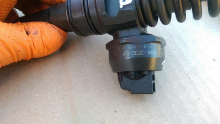 Injector VW Golf 5, 1.9 tdi, 038130073AG, 0414720215, PDB016, an 2003-2009 [2]