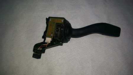 Electrica si electronica auto - Maneta semnalizare Audi A3 8P, 8P0953513A, an 2003-2012