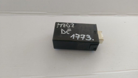 Module si calculatoare - Modul inchidere centralizata Mazda 2 DE, DHY5675DZ, an 2007-2014