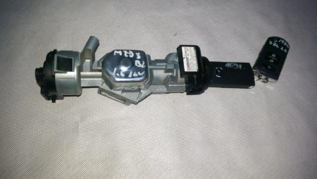 Contact auto cu cheie (2 buc) Mazda 3 BL, 3M51-3F880-AE, X1T26471A, C23666938B, an 2008-2013 [1]