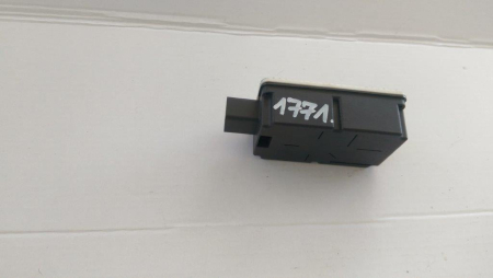 Module si calculatoare - Modul inchidere centralizata, keyless Mazda 6 GH, DF71-675RZ-A, an 2007-2012