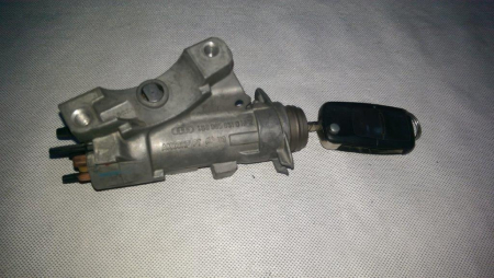 Contact cu cheie VW Passat B5, 4B0905851B, an 1997-2005 [1]