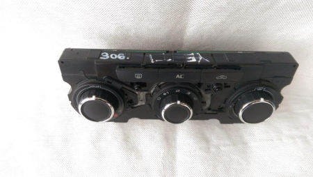 Panou comanda climatizare - Panou comanda AC, Climatronic Skoda Octavia 2, facelift, 3T0820047M, 5HB009752-30, an 2009-2012