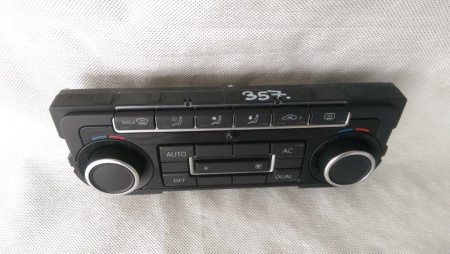 Electrica si electronica auto - Climatronic, Panou comanda AC  VW Golf 6, 5K0907044DT, 5HB009746-80, an 2008-2015