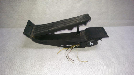 Senzori - Pedala acceleratie BMW Seria 5 E60 E61, motor 2.0 D M47D20A , cod 35426766930, 6766930, an 2004-2011