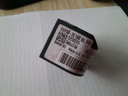Senzori - Senzor impact Kia Sorento BL, cod 95930-3E100, an 2002-2006 