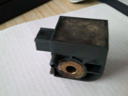 Senzor impact Kia Sorento BL, cod 95930-3E100, an 2002-2006  [1]