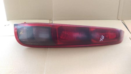 Electrica si electronica - Stop dreapta Nissan X-Trail T30, an 2001-2006