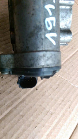 Supapa EGR VW Golf 4, motor 1.6 Fsi, cod 036131503AA, an 2001 – 2005  [3]