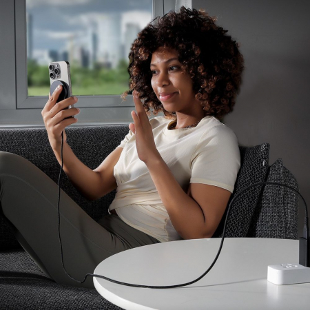 ESR - Mini Magnetic Wireless Charger HaloLock Qi2 - MagSafe Compatible, 15W, with Type-C Cable, 1.5m - Black [3]