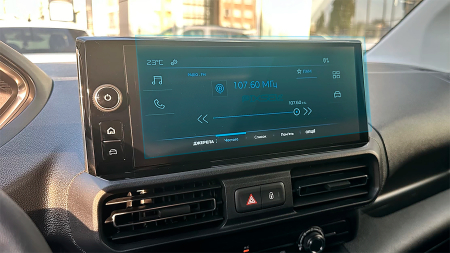 PEUGEOT - Sticlă hibridă de protecție Pixsel monitor PEUGEOT PARTNER - 11.1“ 2024
