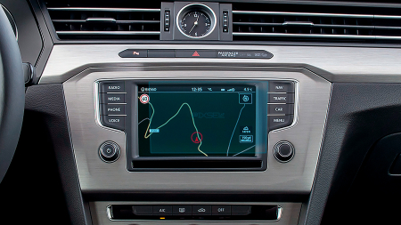PASSAT - Sticlă hibridă de protecție Pixsel monitor VOLKSWAGEN PASSAT - 6.5“ 2015 - 2019 (B8)