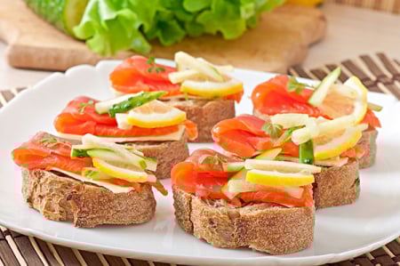 Antipaste si Salate - BRUSCHETTE CU ANSOA