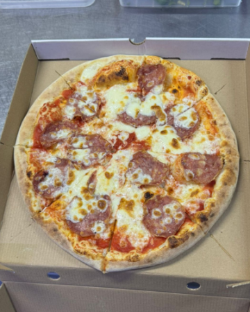 Pizza Pe Vatra - PIZZA SALAMINO 32 cm (520 gr)