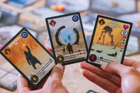 Expeditions engine building explorare Scythe sequel Siberia Stonemaier Jakub Rozalski [4]