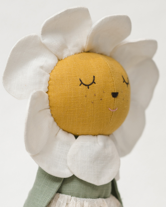 Păpușă margaretă cu fustiță din dantelă [3]