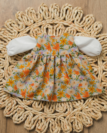 Hăinuțe pentru păpuși - Set rochiță florală + bluză albă pentru păpuși