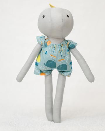 Păpuși cu hăinuțe - Dino bleu cu hăinuță cu balene
