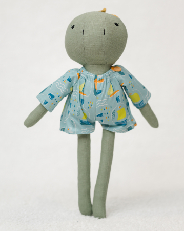 Păpuși cu hăinuțe - Dino verde salvie cu hăinuță cu balene