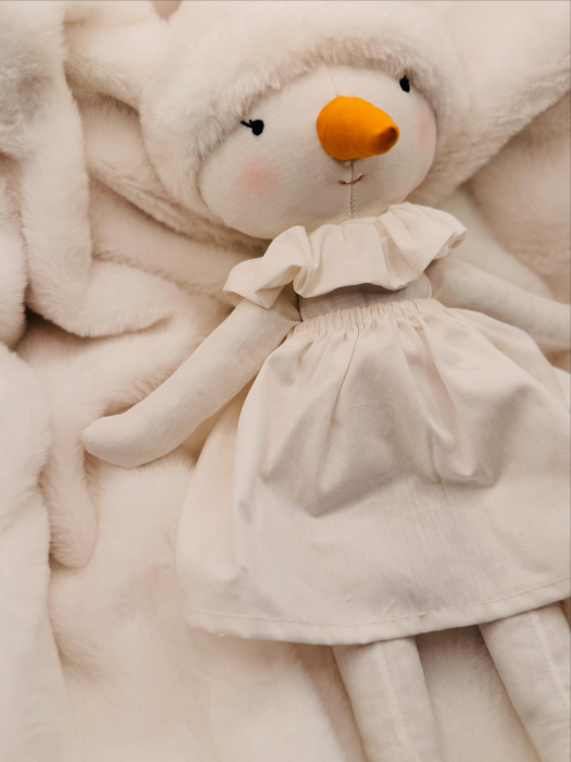 Doamna de Zăpadă Mila [3]