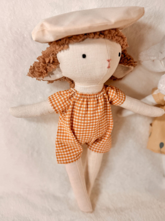 Oiță de pluș Luno cu beretă [3]