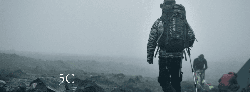 Regula celor 5 C-uri: kitul minim pentru drumetii si iesiri outdoor (chiar si la o plimbare scurta)