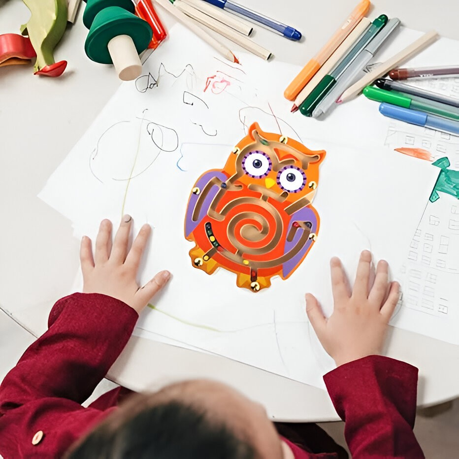 Joc Montessori cu bile, model Bufnita, labirint din lemn, portocaliu-mov, 18.5x17.5 cm [2]