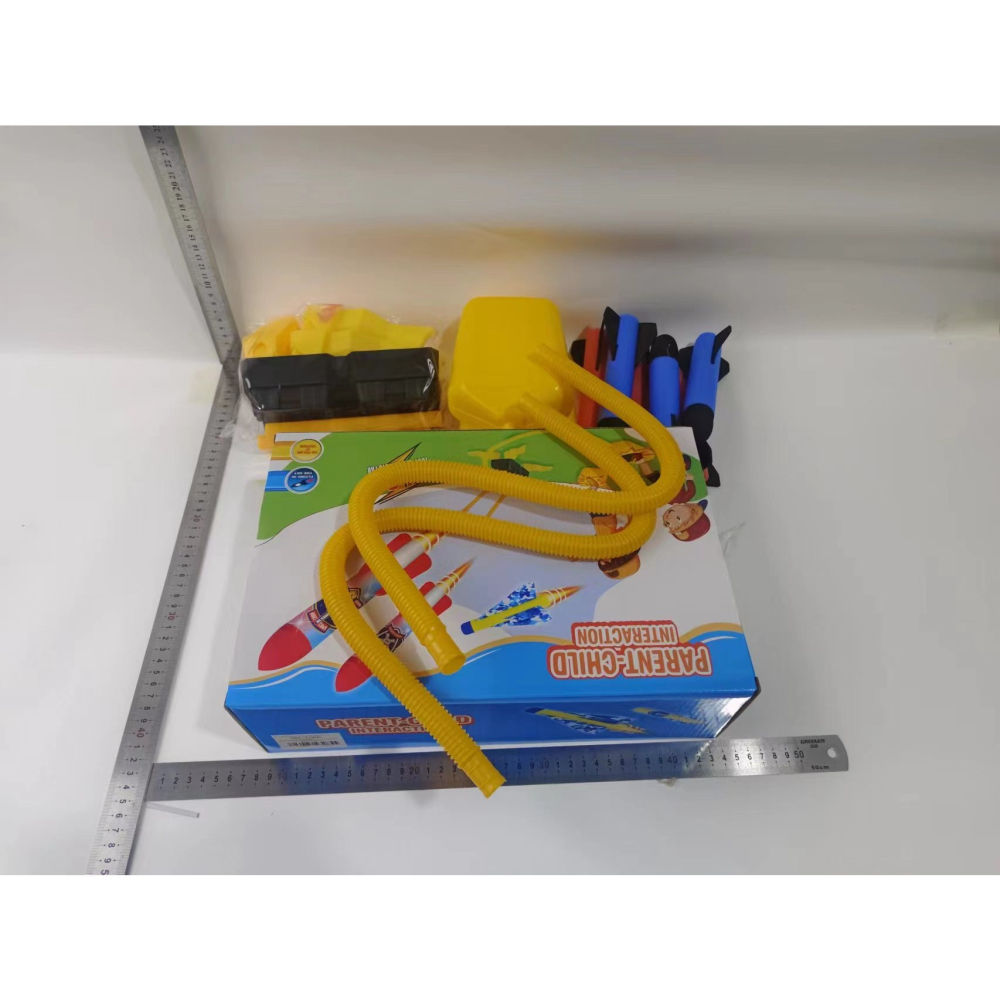 Lansator rachete cu piciorul, doua lansatoare, 6 rachete colorate, plastic [7]