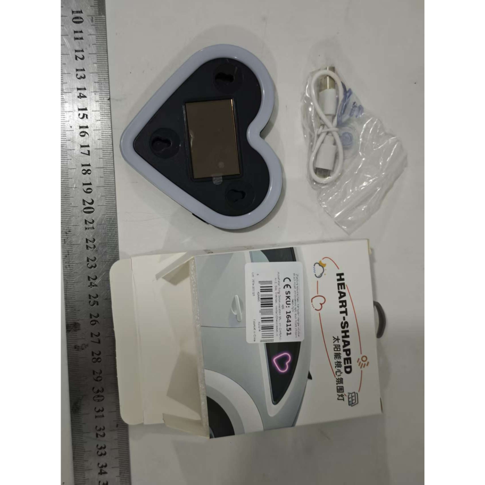 Lumina auto ambientala, model inima, incarcare solara si USB, afisaj baterie [7]