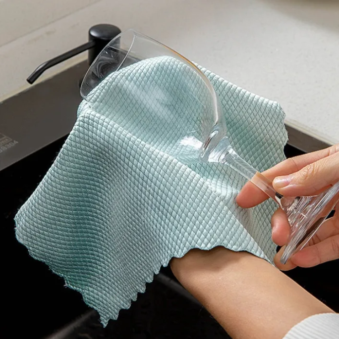 set-20-lavete-microfibra-curatare-fara-urme.jpg [1]