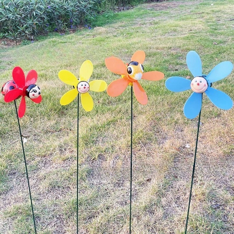 Decoratiuni gradina, set 4 moristi de vant, modele insecte si flori, metal multicolor [8]