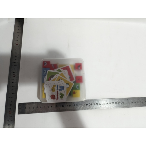 Jucarie educativa Montessori, cub din lemn, 64 carti distractive, multicolor [12]