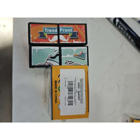 Jucarie interactiva, Magic Cube, puzzle transformabil, plastic multicolor, 8x8x3 cm [1]