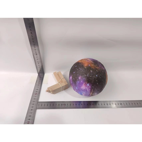 Lampa de veghe in forma de luna, 3D cu stele, alimentare pe baterii, stand lemn inclus [5]