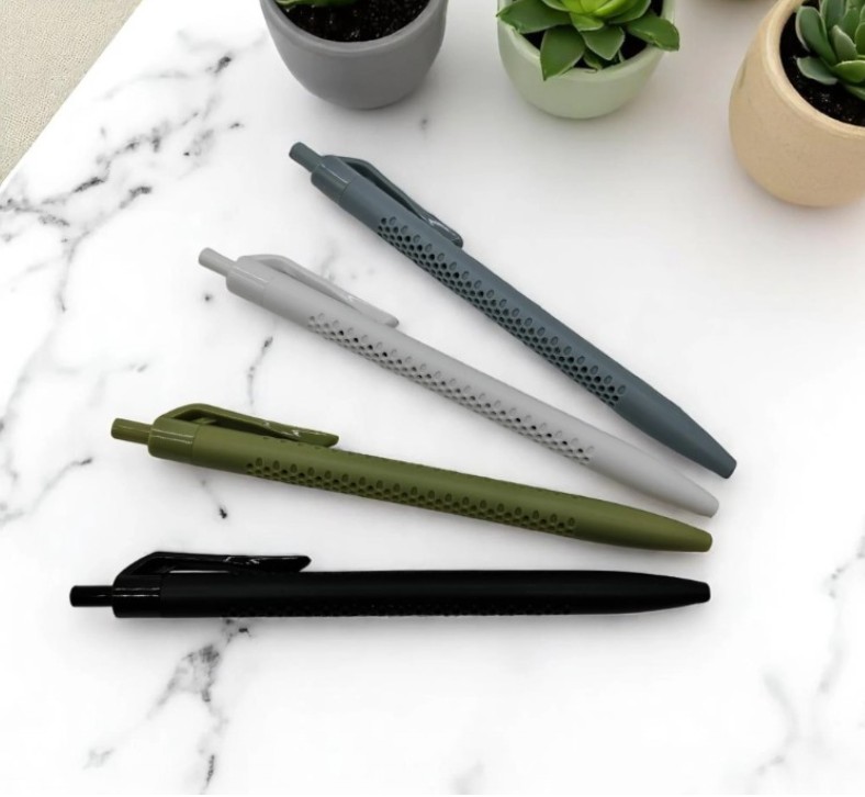 Magia Scrisului Frumos: De ce alegerea pixului corect este esențială pentru dezvoltarea copilului tău