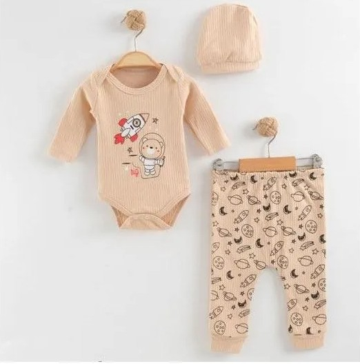 Compleu crem pentru bebelusi 3-12 luni cu imprimeu astronaut si tematica spatiala. [2]