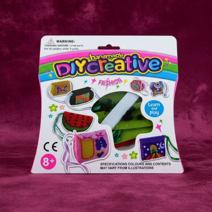 Set creativ DIY poșetă din fetru în formă de pepene cu ac de plastic și accesorii colorate. [2]