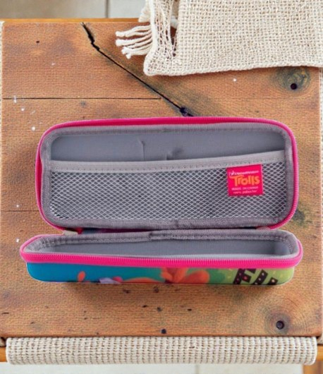 Penar rigid original DreamWorks Trolls cu Poppy și design colorat Surprise. [2]