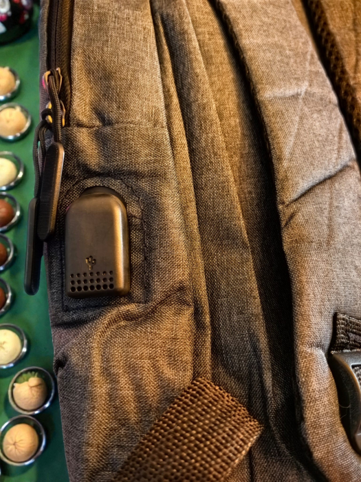 Rucsac urban gri melanj cu compartiment laptop si port USB extern pentru incarcare [3]