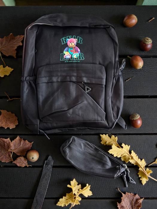 Rucsac școlar modern cu imprimeu ursulet și buzunare multiple. [2]