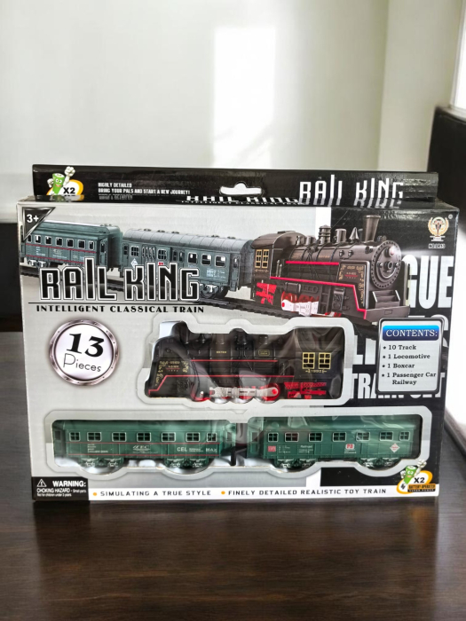 Set trenulet electric interactiv cu locomotiva vagoane si sine de joaca. [3]