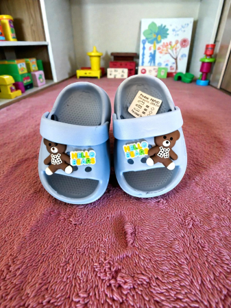 Papucei de Curte - Papuci copii tip crocs cu model ursuleți 3D veseli și charms